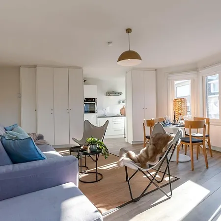 Apartment Sunny & Bright In The Center Of De Haan